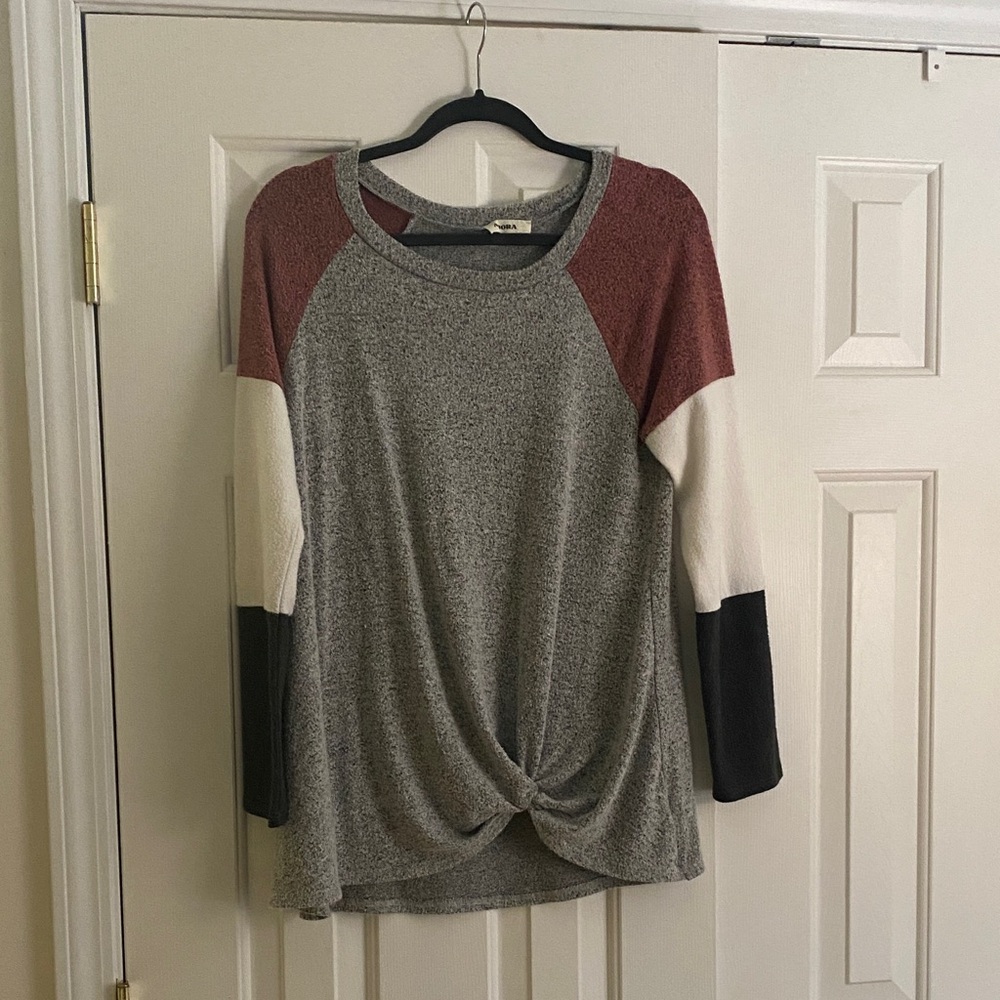 ADORA Multicolor Long Sleeve Knotted Top